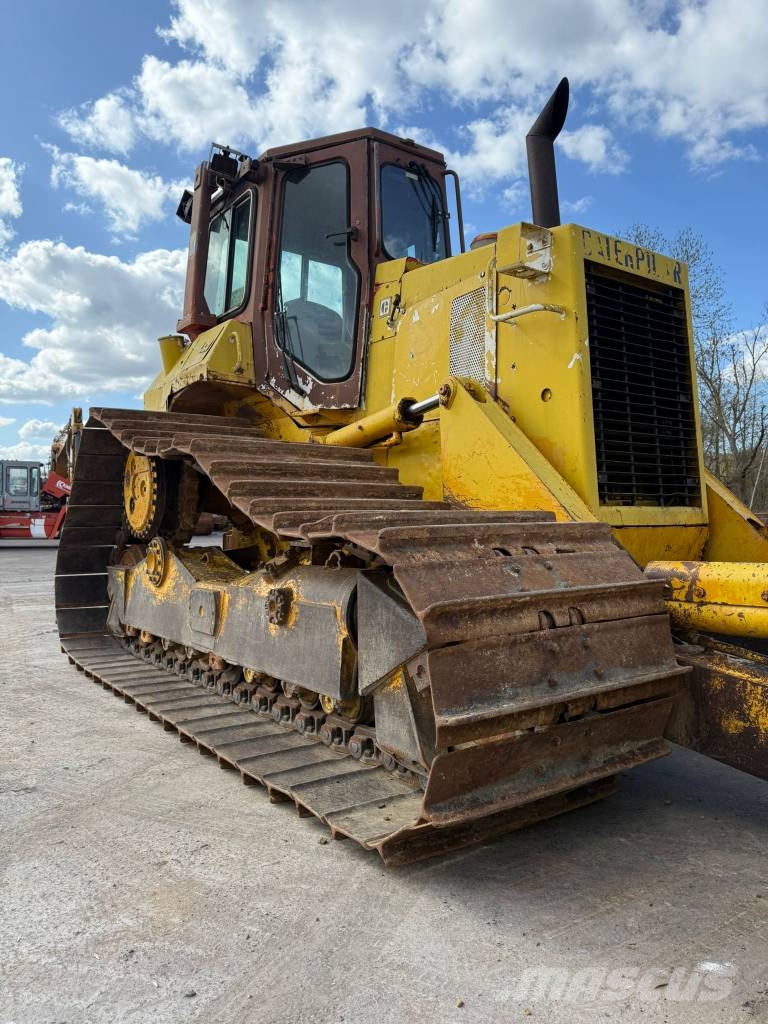 CAT D 5 H //BJ. 1987 / 11474H بلدوزرات مجنزرة