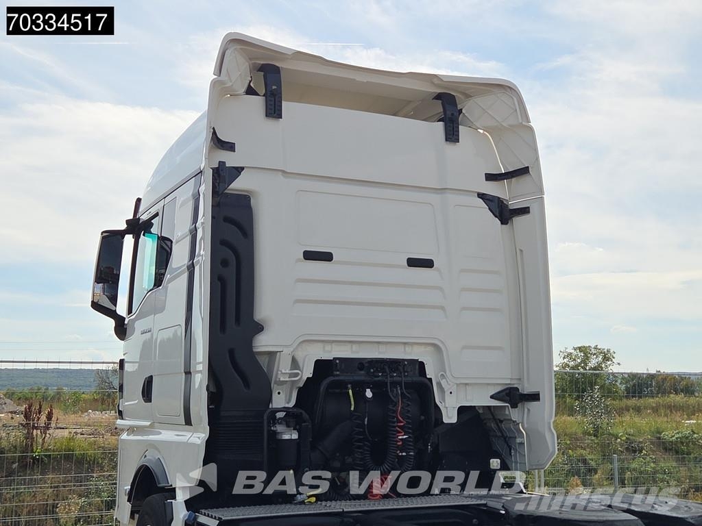 MAN TGX 18.510 4X2 GM Retarder 2xTanks Vlačilci