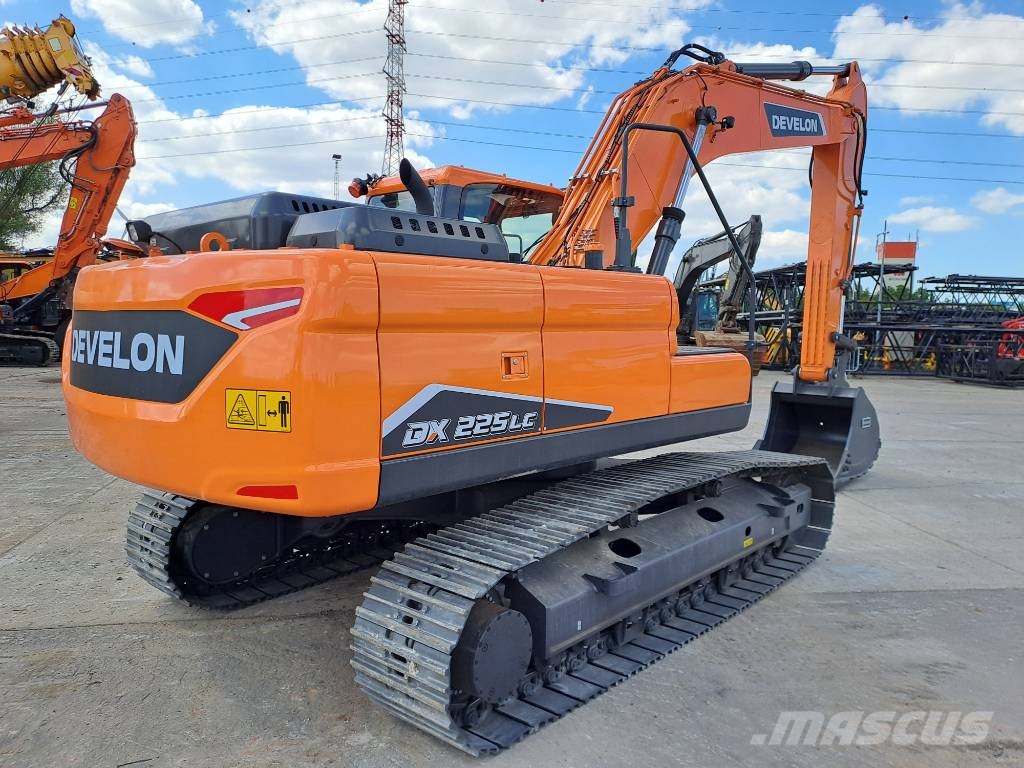 Develon DX225LC-7M (UNUSED - Multiple Units Available) Gravemaskiner på larvebånd