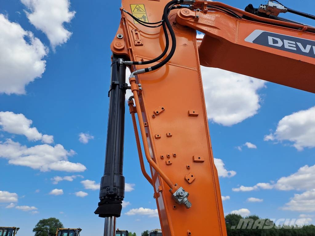Develon DX225LC-7M (UNUSED - Multiple Units Available) Gravemaskiner på larvebånd
