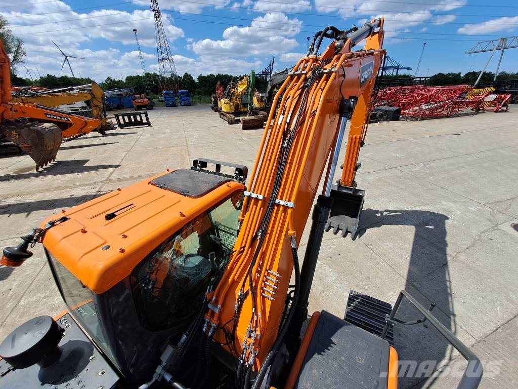 Develon DX225LC-7M (UNUSED - Multiple Units Available) Gravemaskiner på larvebånd