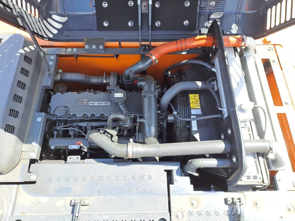 Develon DX225LC-7M (UNUSED - Multiple Units Available) Gravemaskiner på larvebånd