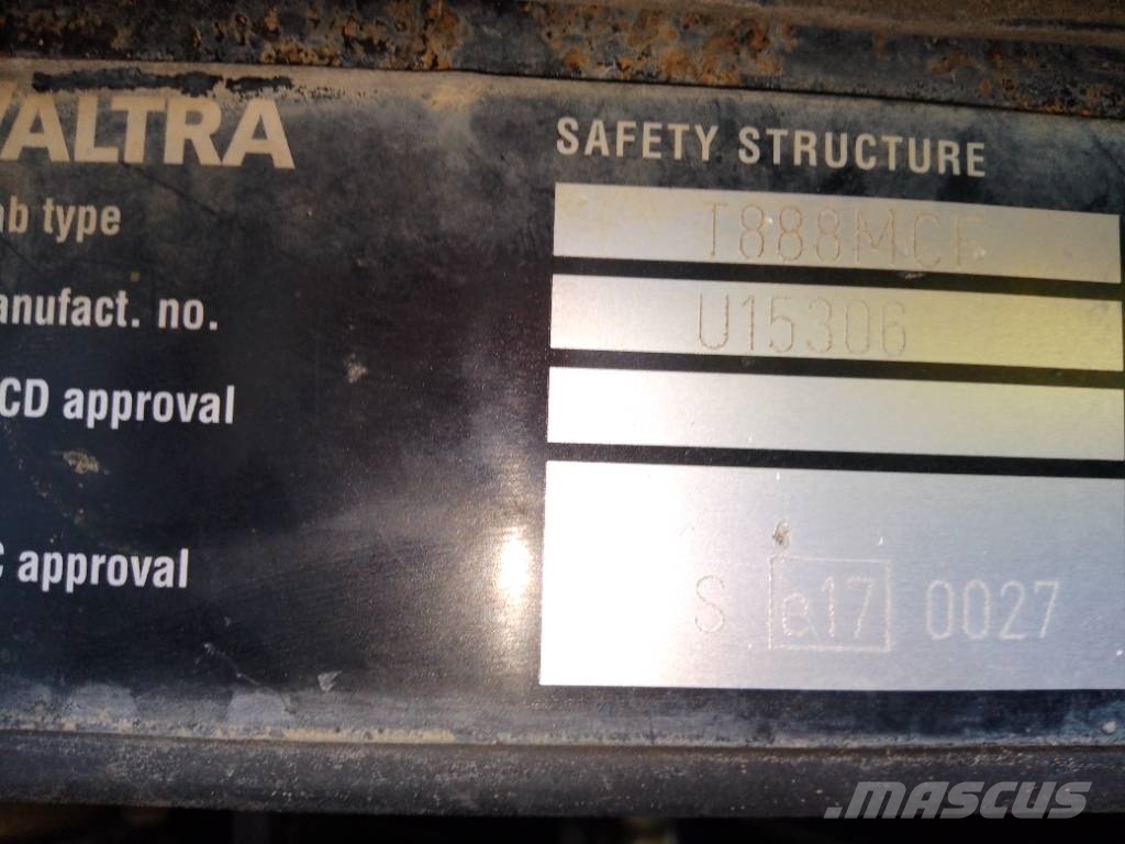 Valtra T 151 E Traktorok
