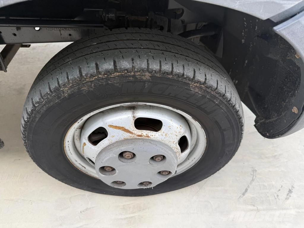 Iveco Daily 35C12 Pritsche 4x2 Euro4 Tovornjaki s kesonom/platojem