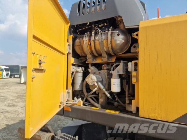 Volvo EW 240 E Wielgraafmachines