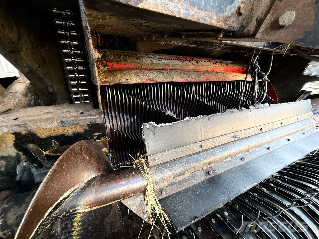 New Holland D1010 Rotorcut Renoveringsobjekt Kanttipaalaimet