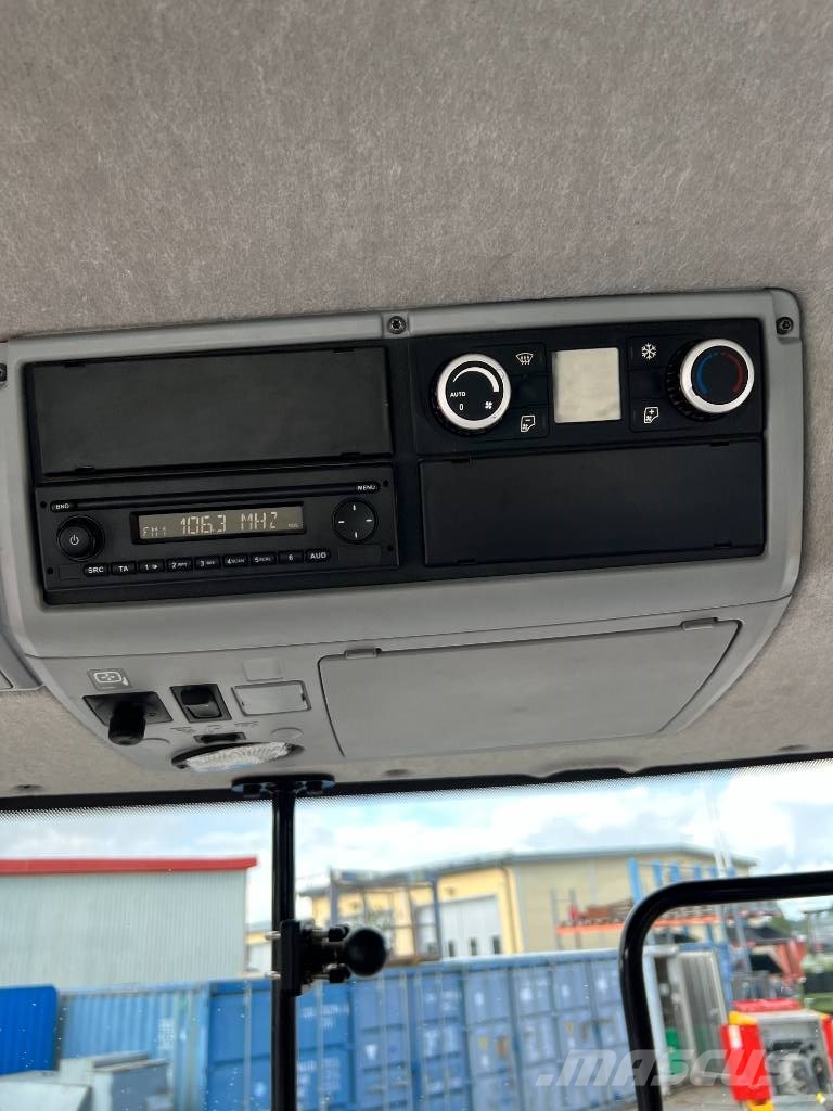 Valtra T 254 Traktorid