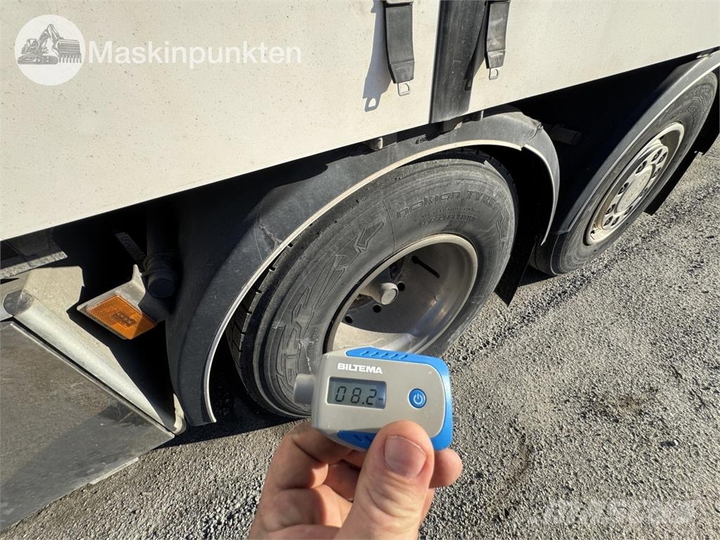 Scania R520LB6X2*4HNB Camion Fourgon