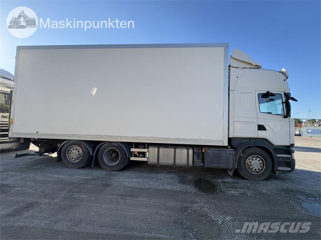 Scania R520LB6X2*4HNB Camion Fourgon