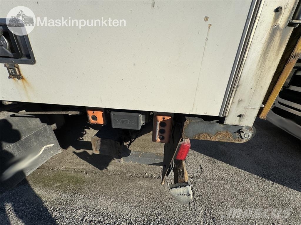 Scania R520LB6X2*4HNB Camion Fourgon