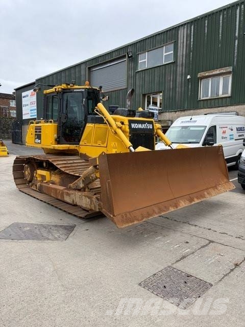 Komatsu D65PX-18E0 Tratores de esteira