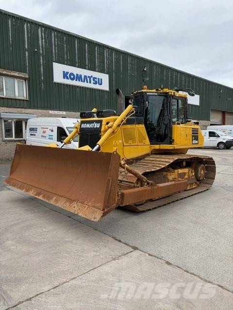 Komatsu D65PX-18E0 Tratores de esteira
