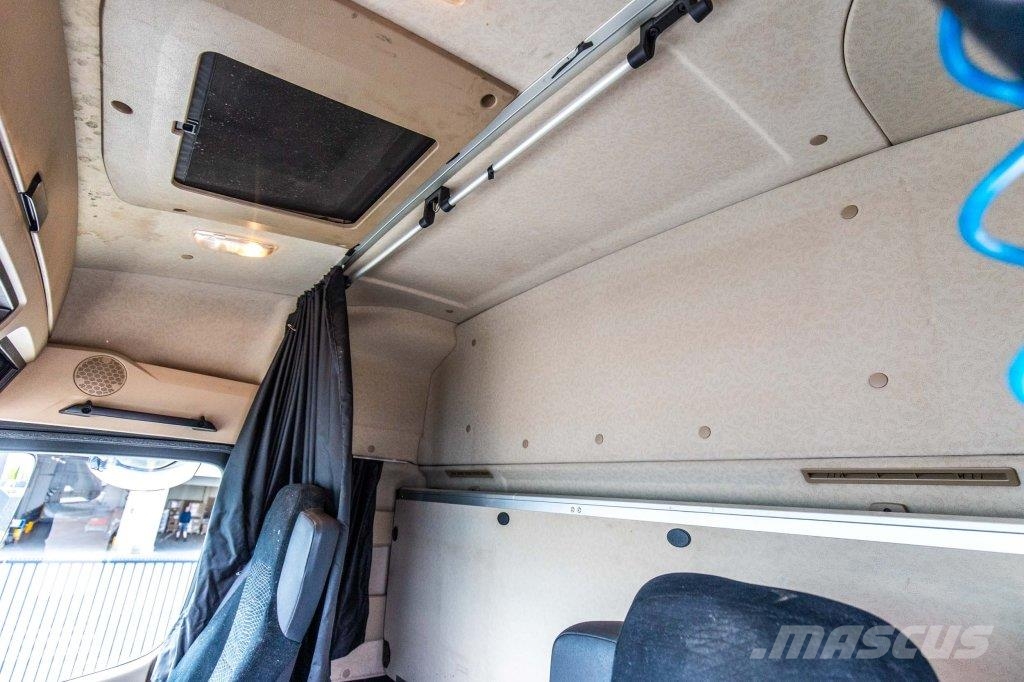 Mercedes-Benz ACTROS 1846 LS +ADR Vetopöytäautot