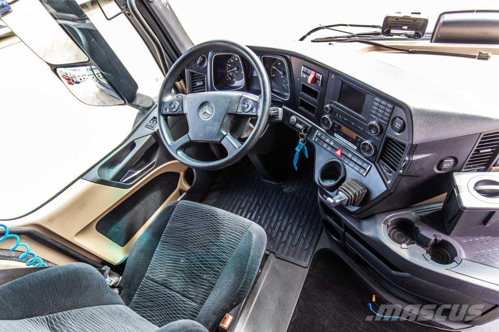 Mercedes-Benz ACTROS 1846 LS +ADR Vlačilci