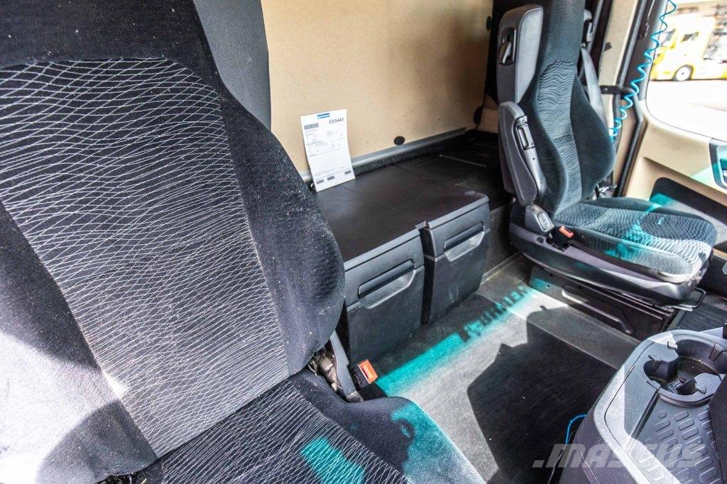 Mercedes-Benz ACTROS 1846 LS +ADR Vetopöytäautot