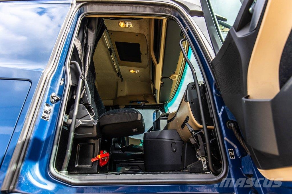 Mercedes-Benz ACTROS 1846 LS +ADR Vlačilci