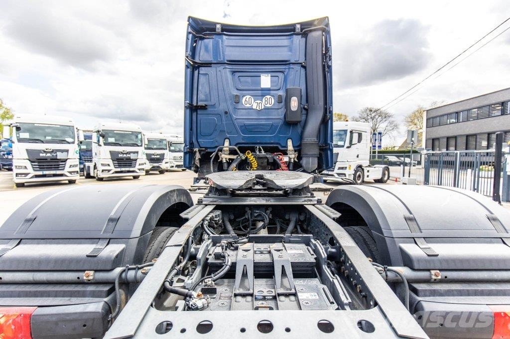 Mercedes-Benz ACTROS 1846 LS +ADR Vlačilci