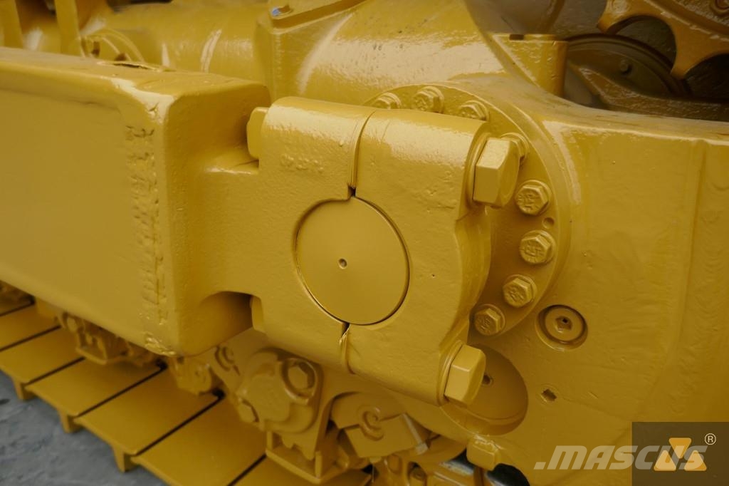 CAT D8T Buldožeri gusjeničari