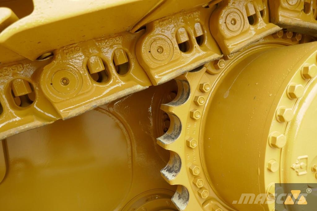 CAT D8T Buldožeri gusjeničari