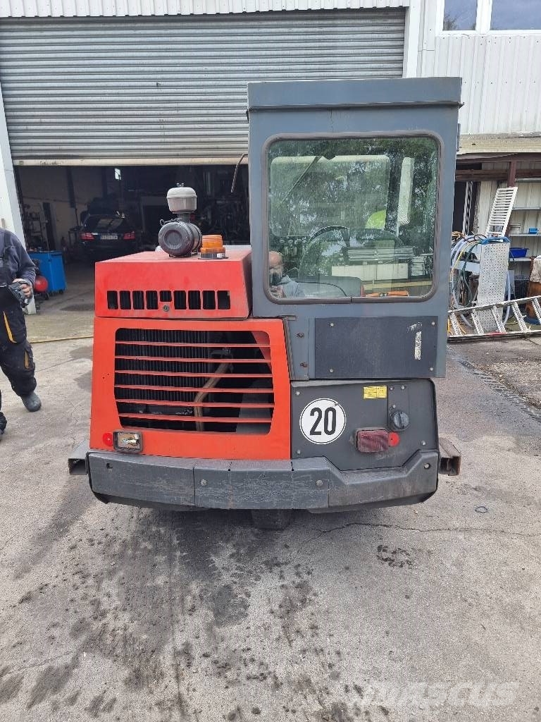 Powerboss Armadillo 9X Sweepers