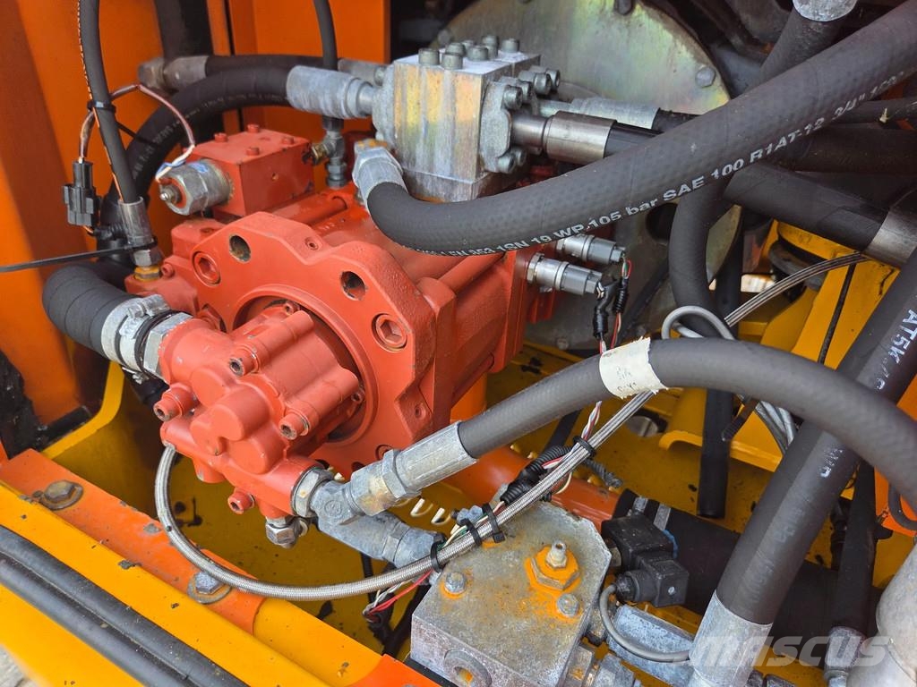 Doosan / Etec DX160LC Escavatori cingolati
