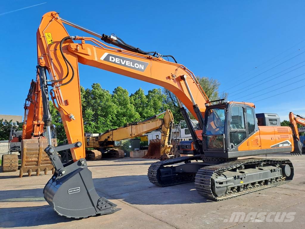 Develon DX300LC-7M Escavadeiras de esteiras