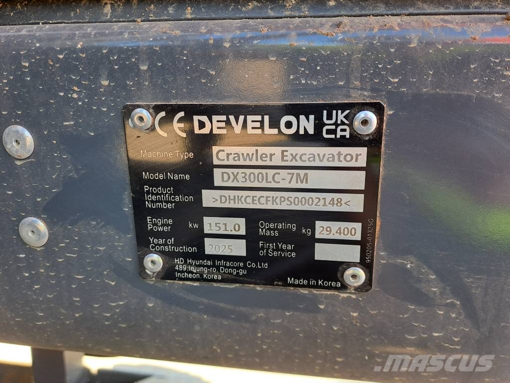 Develon DX300LC-7M Escavadeiras de esteiras