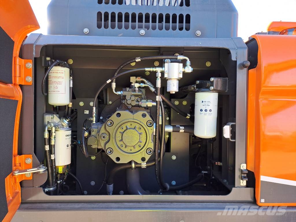 Develon DX300LC-7M Escavadeiras de esteiras