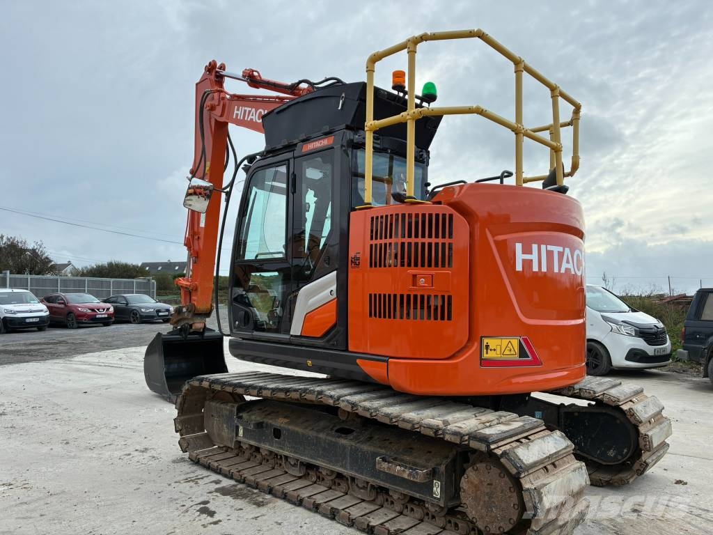Hitachi ZX 135 US-7 Pásová rýpadla
