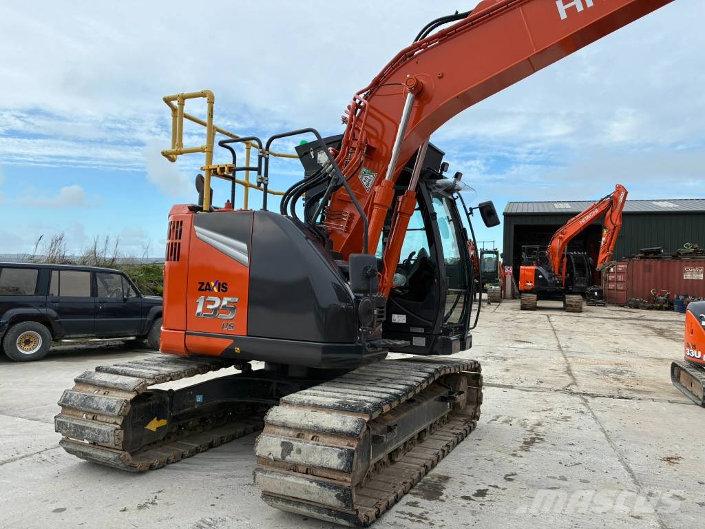 Hitachi ZX 135 US-7 Pásová rýpadla