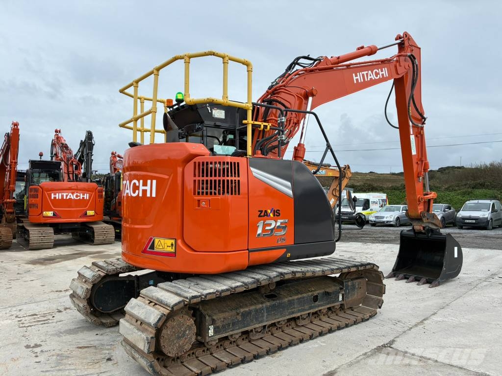 Hitachi ZX 135 US-7 Pásová rýpadla