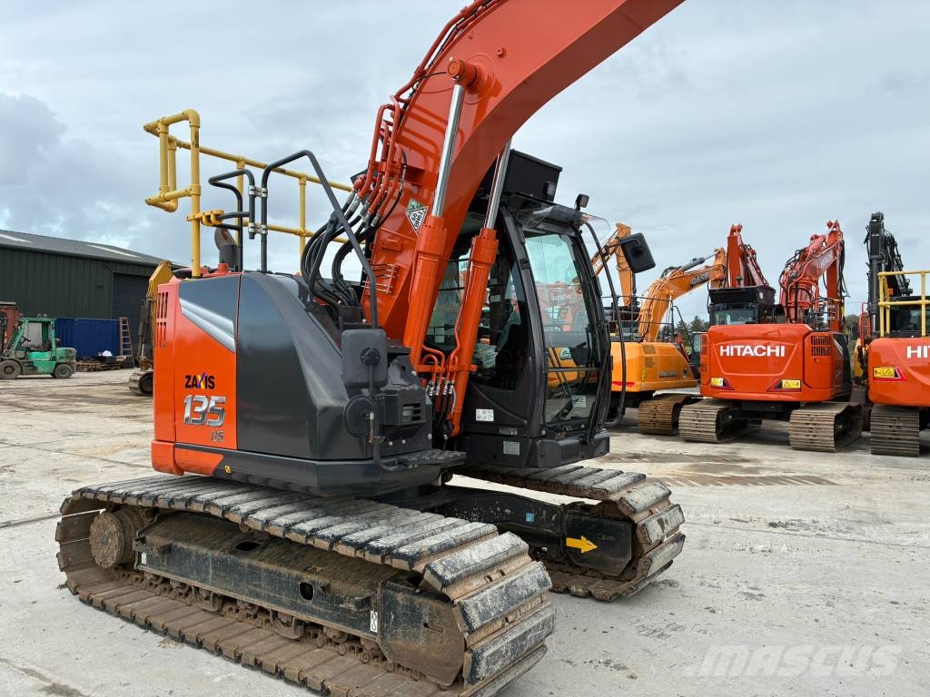 Hitachi ZX 135 US-7 Pásová rýpadla