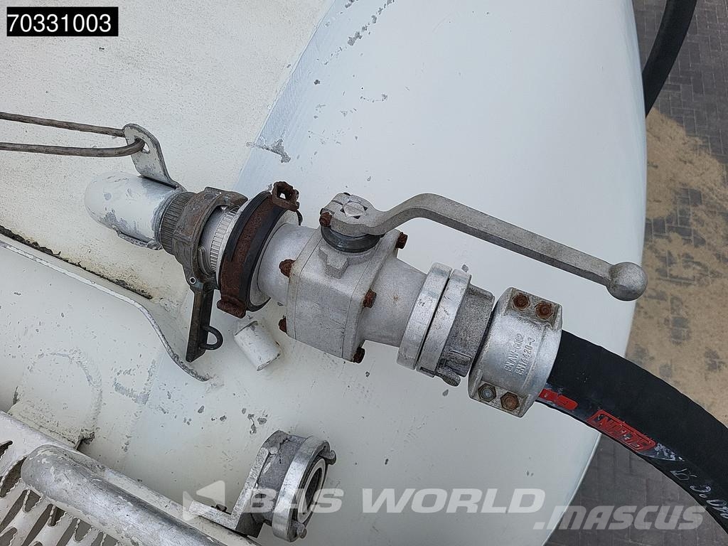 Spitzer SK2766 CAL 3 axles TÜV 02/27 ADR 66m3 Tankauflieger