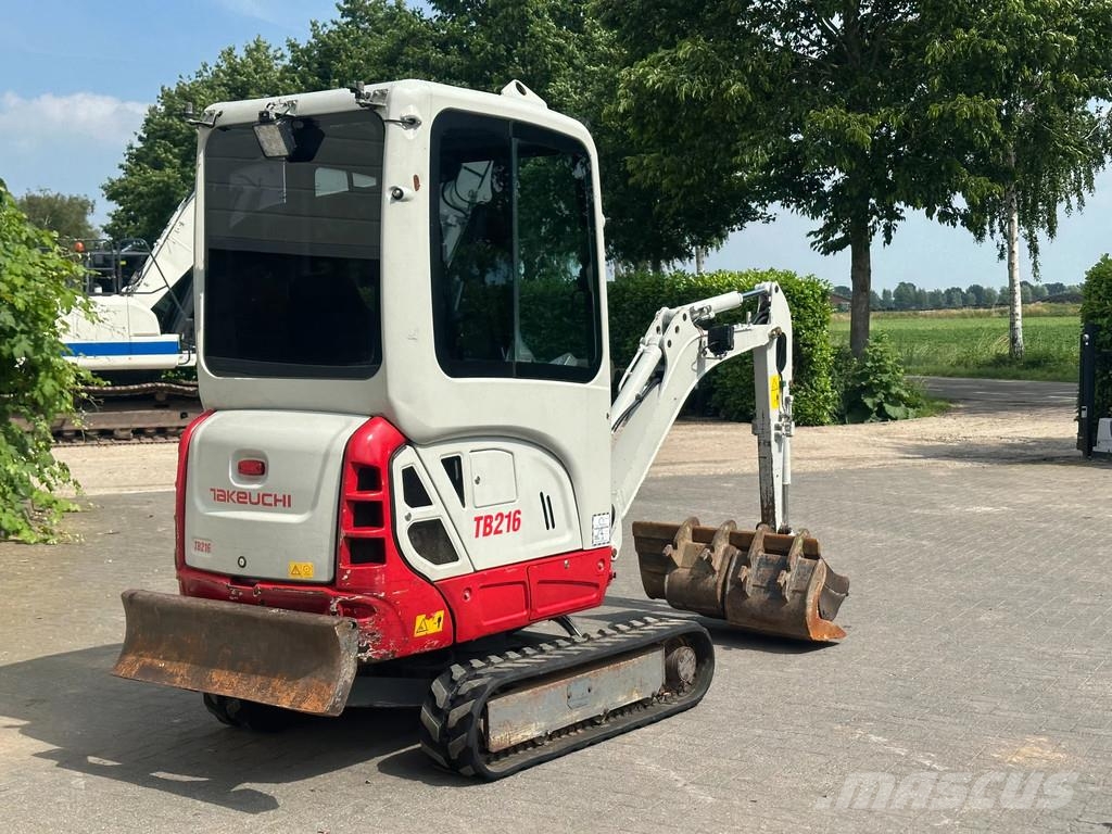 Takeuchi TB216 ミニ油圧ショベル 7t以下(ミニユンボ・ミニディガー)