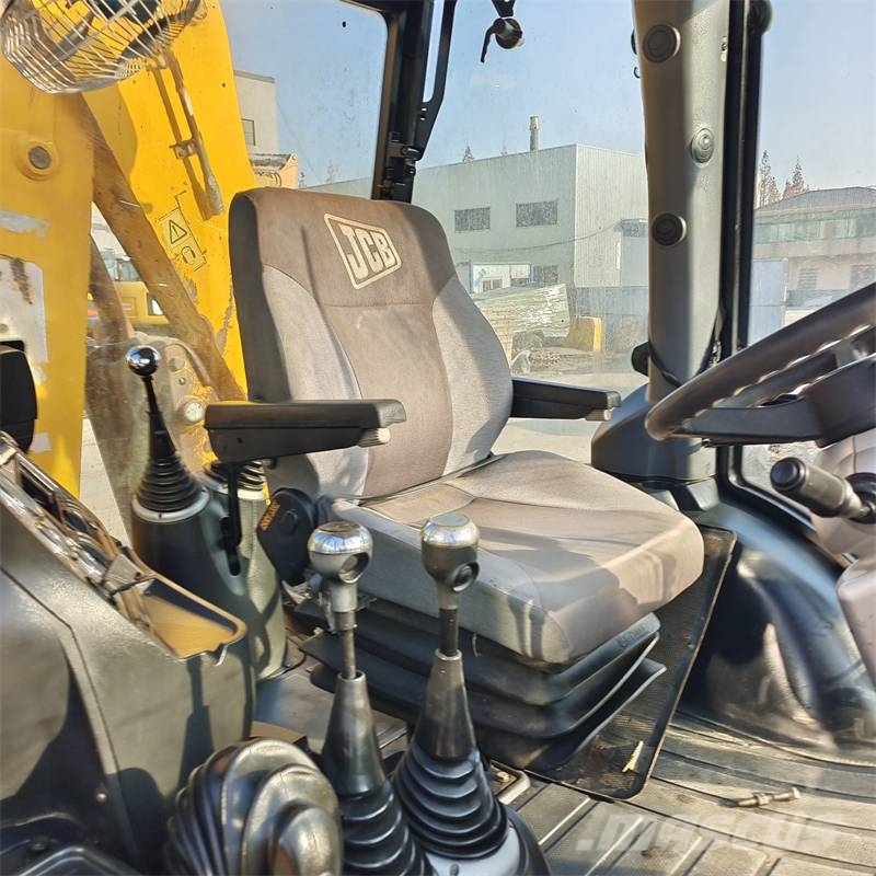 JCB 4cx with Powerful Engine in Stock Retroescavadeiras