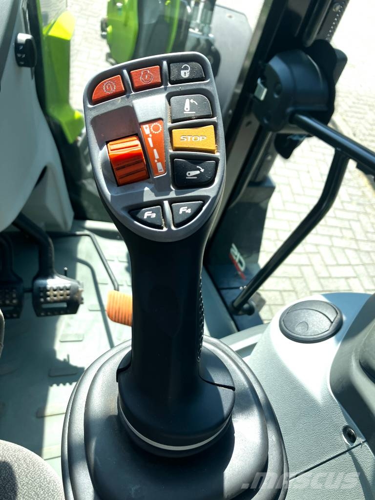 CLAAS arion 420 cis Traktori