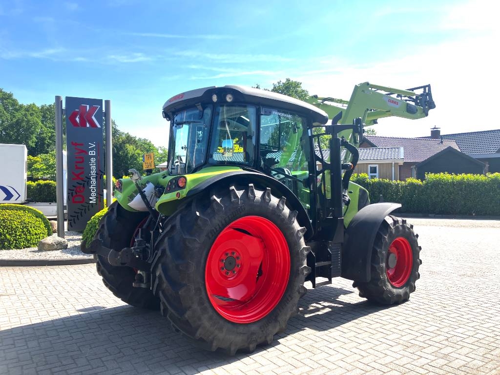 CLAAS arion 420 cis Traktori