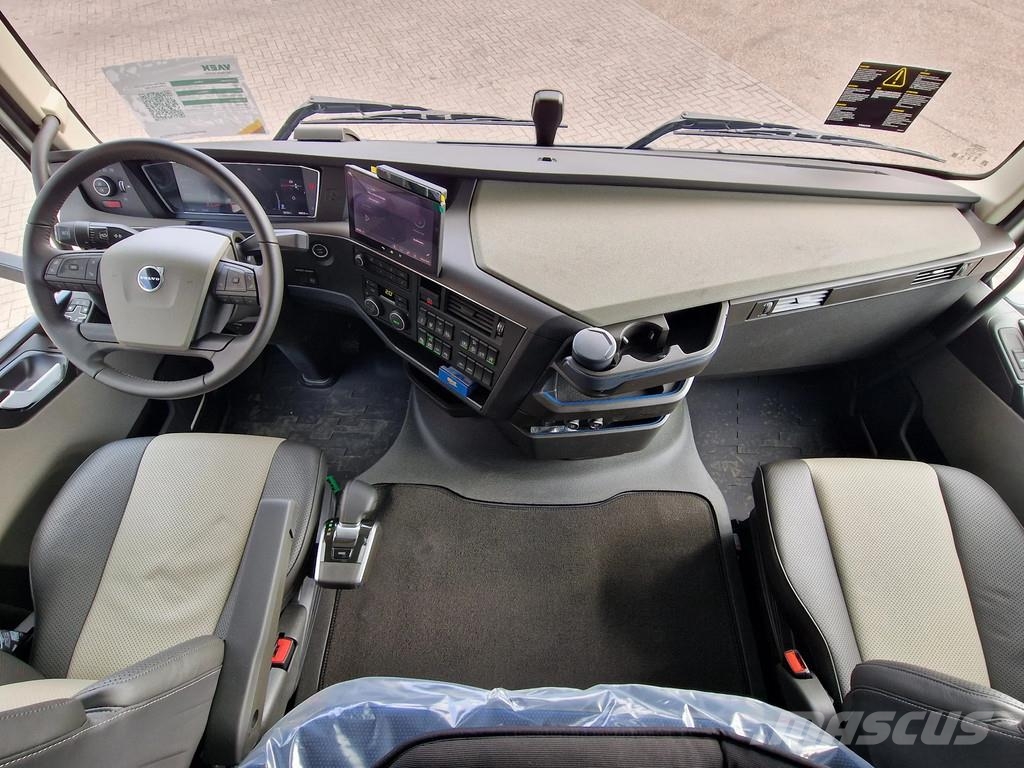 Volvo FH 13.500 Globetrotter XL Aero 4x2 - New - Full sp Trekkvogner