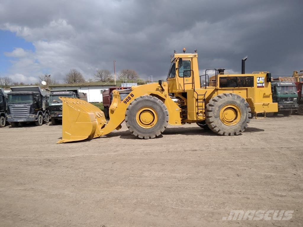 CAT 988B Pyöräkuormaajat