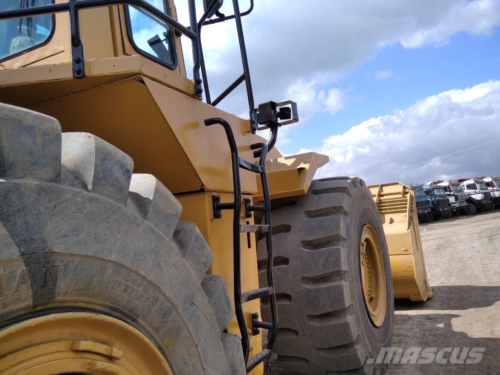 CAT 988B Pyöräkuormaajat