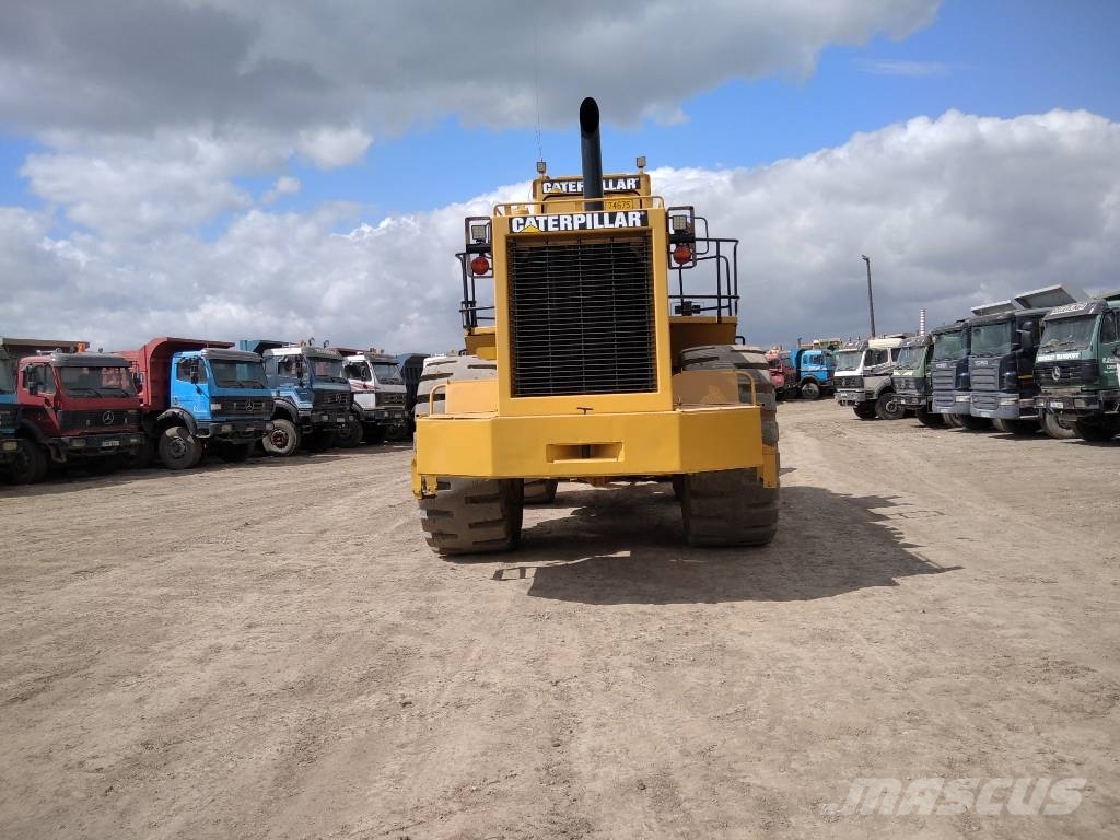 CAT 988B Pyöräkuormaajat