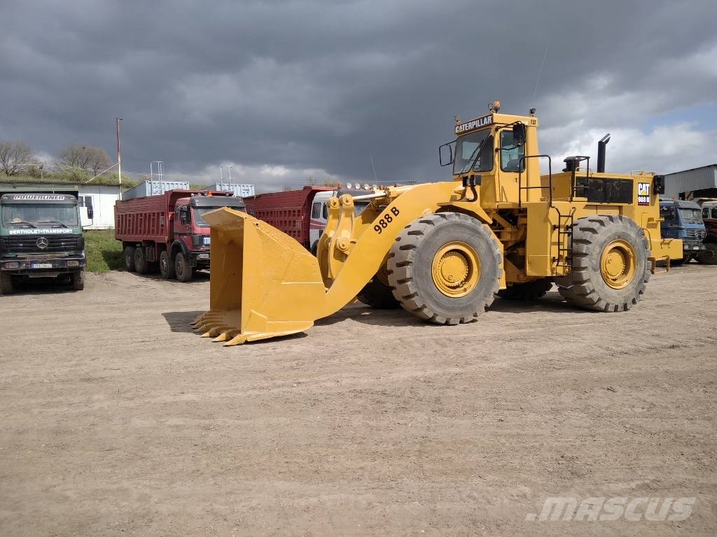 CAT 988B Pyöräkuormaajat