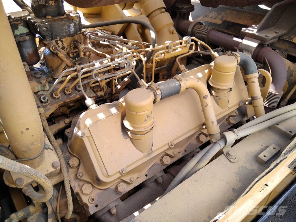 CAT 988B Pyöräkuormaajat