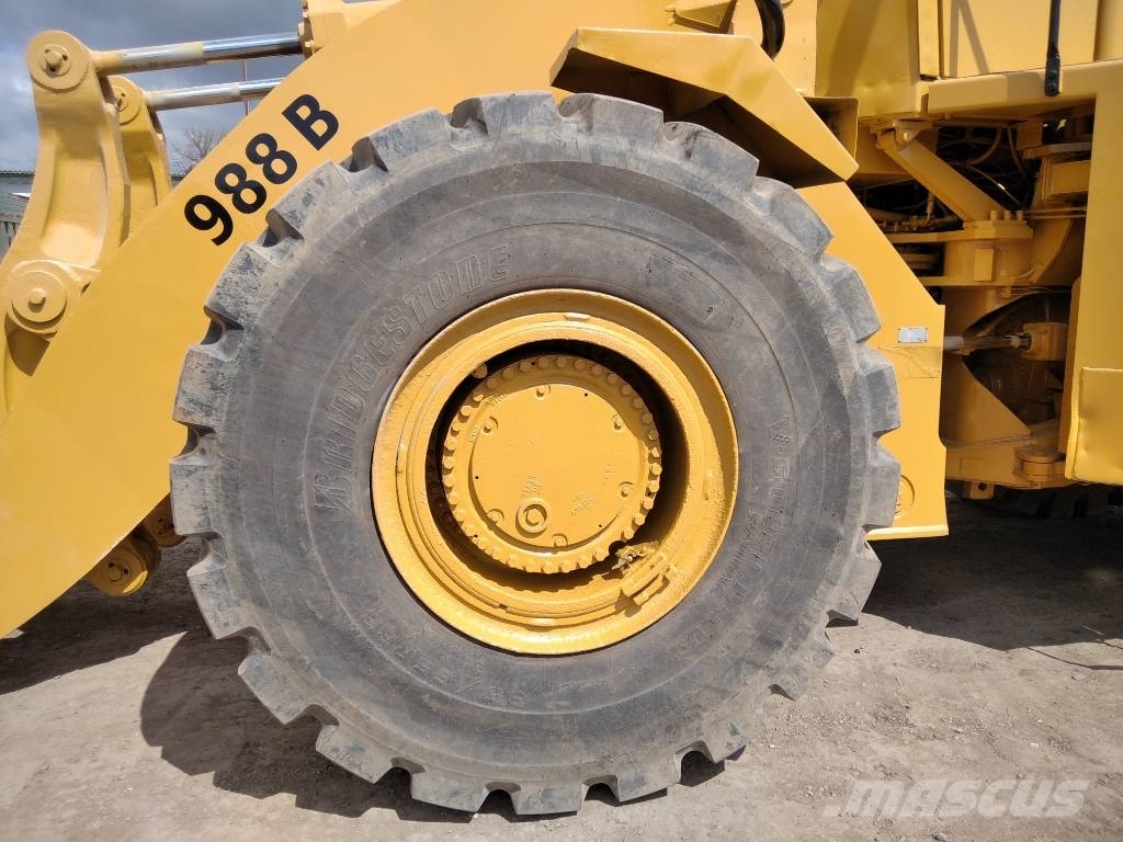 CAT 988B Pyöräkuormaajat