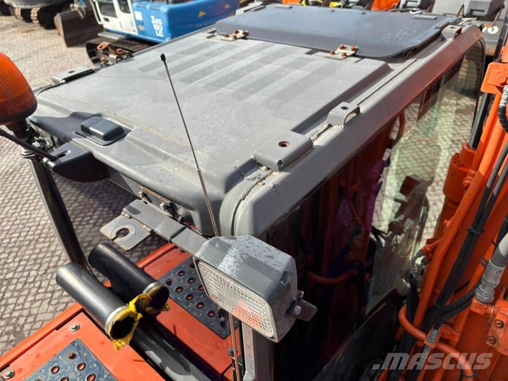 Hitachi ZX 170 W-3 Ekskavatori uz riteņiem