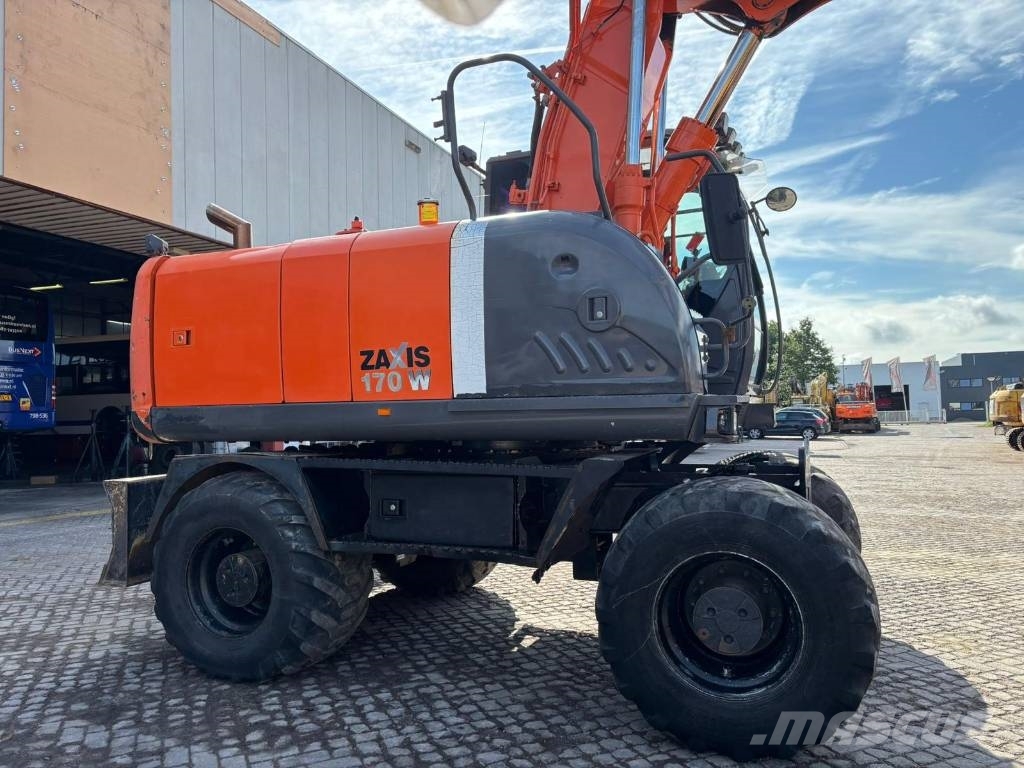 Hitachi ZX 170 W-3 Ekskavatori uz riteņiem