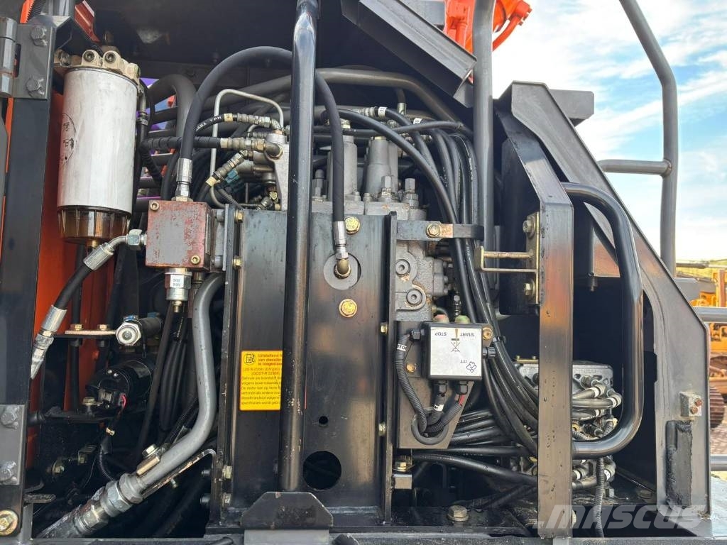 Hitachi ZX 170 W-3 Ekskavatori uz riteņiem