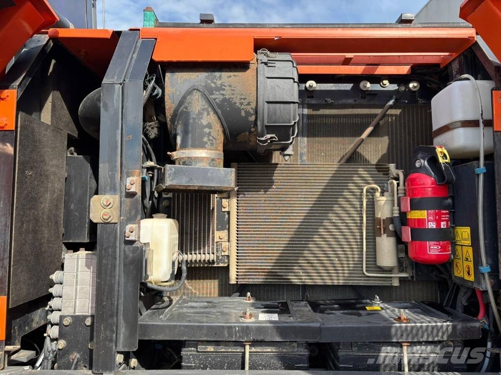 Hitachi ZX 170 W-3 Ekskavatori uz riteņiem