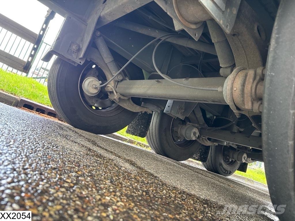 Fruehauf Tautliner Gardintrailer