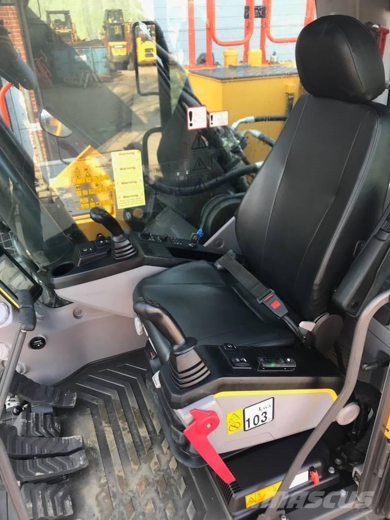 Volvo EC250E L Гусеничные экскаваторы